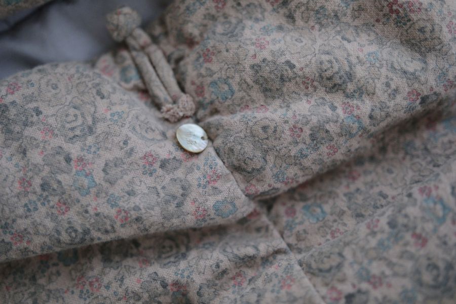 燕燕~棉麻商品~磨毛碎花 田園溫柔加厚 一粒扣棉衣外套. ab2237601 