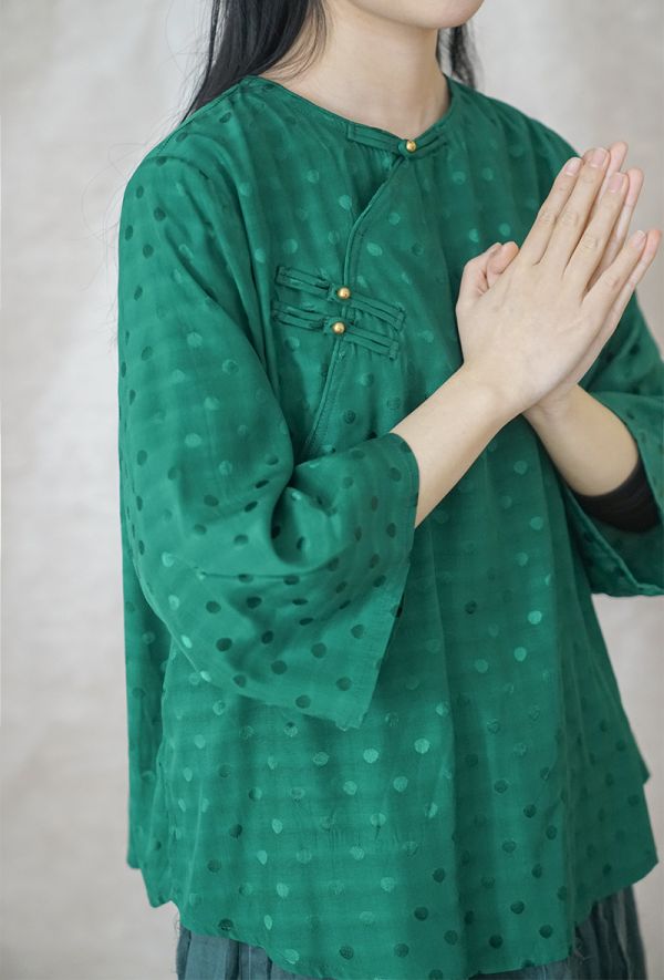 燕燕～棉麻天絲材質  薄點提花斜襟金扣上衣 長袖棉麻衫 ab2205601 