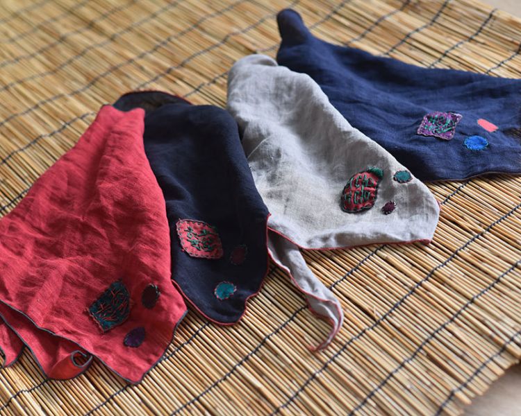 燕燕. 亞麻 貼佈手繡雙喜三角巾 喜字圍巾 領巾 