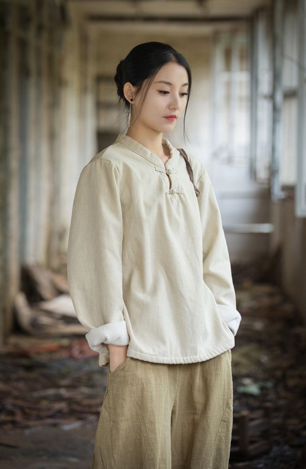 燕燕~秋冬新款 苧麻加絨加厚打底衫 盤扣復古文藝上衣T恤 (加絨加厚設計） 