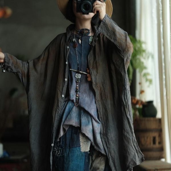 燕燕~植物染～寬鬆飄逸蝙蝠袖薄襯衫防曬上衣。ab196101（這件非常寬鬆喔） 