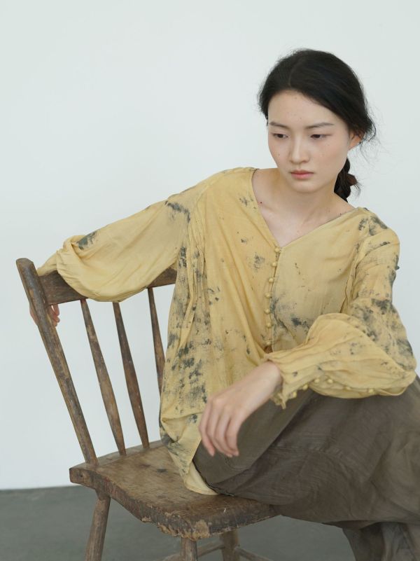 燕燕~絲綿。潑墨印花寬鬆襯衫 文藝復古絲滑長袖開襟衫 上衣。外套  ab2420701 