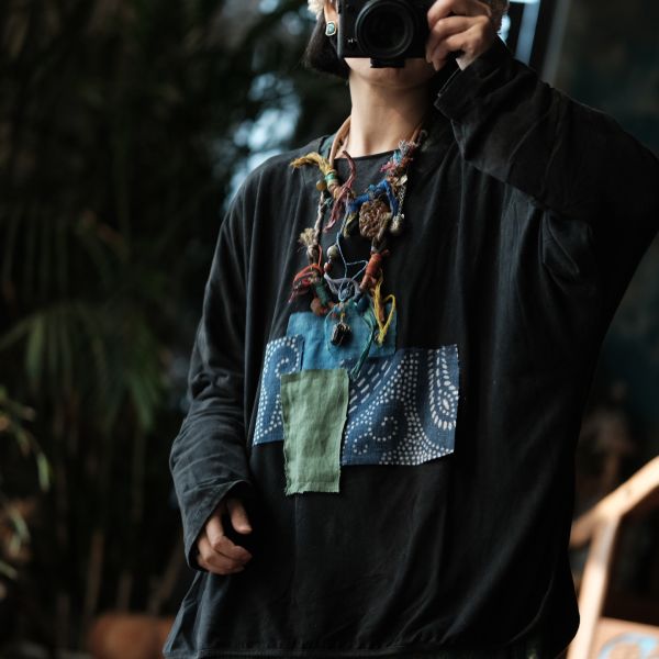 燕燕~秋冬新款 設計女裝文藝復古純棉寬鬆打底貼布T恤 HX011801 