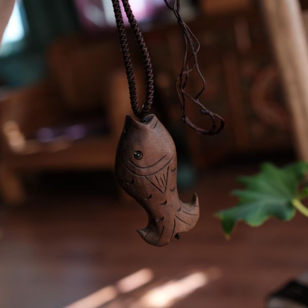 燕燕~棉麻商品~復古文藝手工雕刻魚造型頸鍊簡約掛繩民族風項鍊 abSC17901 