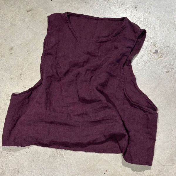 燕燕～早秋款。水洗亞麻  文藝復古軟糯圓領套頭坎肩背心 