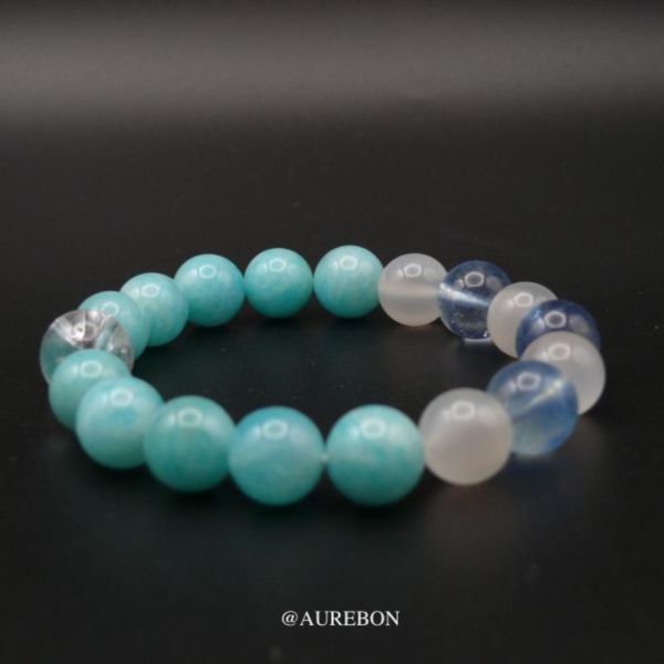 年度行運密碼357｜天河石 × 海藍寶 × 白月光・希望行動・自信展現能量（含芮隱專屬密碼啟動水晶） 海藍寶手鍊, 天河石, 白月光, 年度行運密碼, 芮隱水晶, 密碼啟動水晶, 情緒平衡, 溝通能量, 行運水晶, 心靈流動, 水元素水晶, 海藍寶功效, 天河石功效, 白月光功效