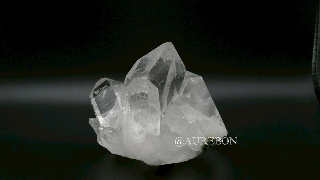 喜馬拉雅涅槃水晶系列｜靈魂淨化・深層覺醒・高頻連結能量 喜馬拉雅水晶, 涅槃水晶, Nirvana Quartz, 高頻水晶, 靈性覺醒, 深層淨化, 喜馬拉雅礦石, 稀有水晶, 芮隱水晶