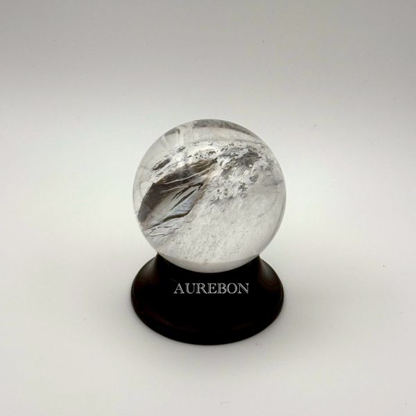 白水晶球（含座）｜約菲爾淨化空間・智慧啟明・光之清淨能量 白水晶球, 白水晶, 約菲爾, 淨化空間, 智慧天使, 能量場清理, 空間磁場, 提升能量, 芮隱水晶, 光頻守護, 水晶球擺件, 清淨能量