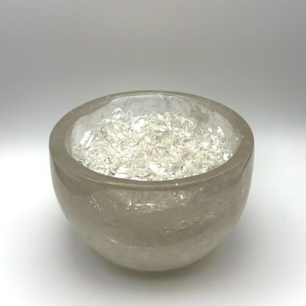 豐盛白水晶碗（含碎石）｜全能淨化・能量補充・空間清光碗 白晶碗, 白水晶碗, 白晶淨化碗, 白水晶碎石, 水晶碟, 水晶淨化, 空間淨化, 能量補充, 水晶托盤, 白水晶擺件