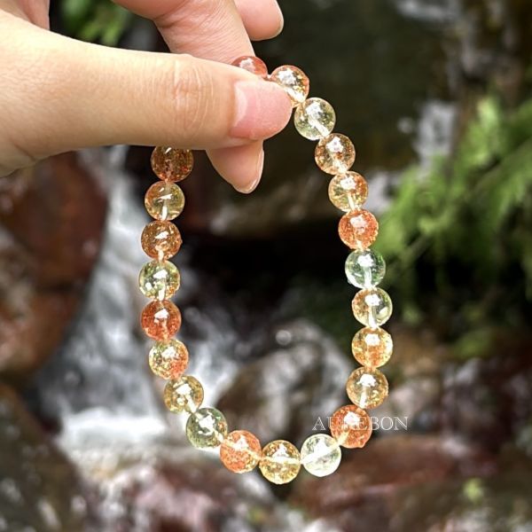 年度行運密碼159｜阿魯沙・行動穩定・重生與聚焦能量（全阿魯沙特製款・無啟動水晶） 阿魯沙, Arusha, 綠色尖晶石, 年度行運密碼, 芮隱水晶, 行動能量, 重生水晶, 穩定力量, 接地能量, 成長水晶, 聚焦能量, 行運水晶