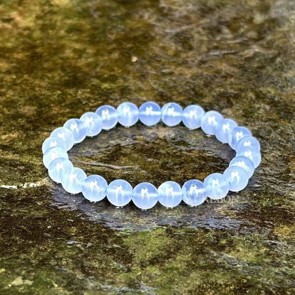 年度行運密碼123｜藍玉髓・自我覺醒・設定目標・勇往直前 藍玉髓, 年度行運密碼, 芮隱水晶, 水晶擺件, 自我象徵, 勇往直前, 設定目標, 能量補足, 自我覺醒, 個人化能量石, 年度運勢, 行運水晶, 能量療癒, 藍玉髓功效