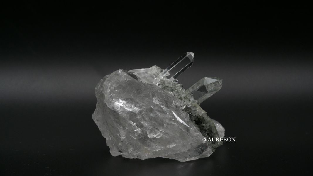 喜馬拉雅涅槃水晶系列｜靈魂淨化・深層覺醒・高頻連結能量 喜馬拉雅水晶, 涅槃水晶, Nirvana Quartz, 高頻水晶, 靈性覺醒, 深層淨化, 喜馬拉雅礦石, 稀有水晶, 芮隱水晶