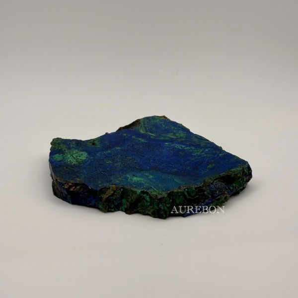 藍銅礦｜烏列爾助益學習考試・深度理解・專注與洞察力提升 藍銅礦, Azurite, 烏列爾, 學習水晶, 考試運, 專注力, 分析能力, 智慧開啟, 讀書提升, 思考清晰, 芮隱水晶