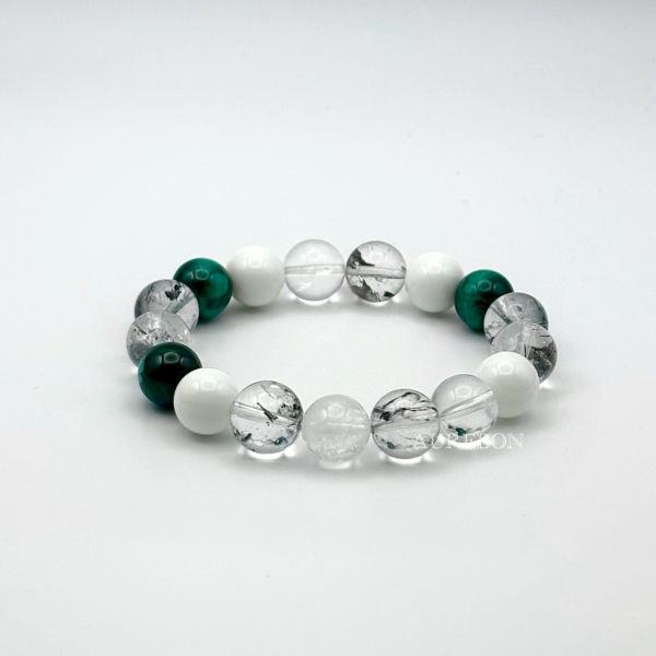 年度行運密碼526｜閃靈鑽 × 硨磲 × 孔雀石・深度清理・回到軸心・方向啟明（含芮隱專屬密碼啟動水晶） 密碼526, 閃靈鑽, Herkimer diamond, 硨磲, 孔雀石, 芮隱啟動水晶, 行運水晶, 深度清理, 內在中心, 人生方向, 能量調整, 芮隱水晶