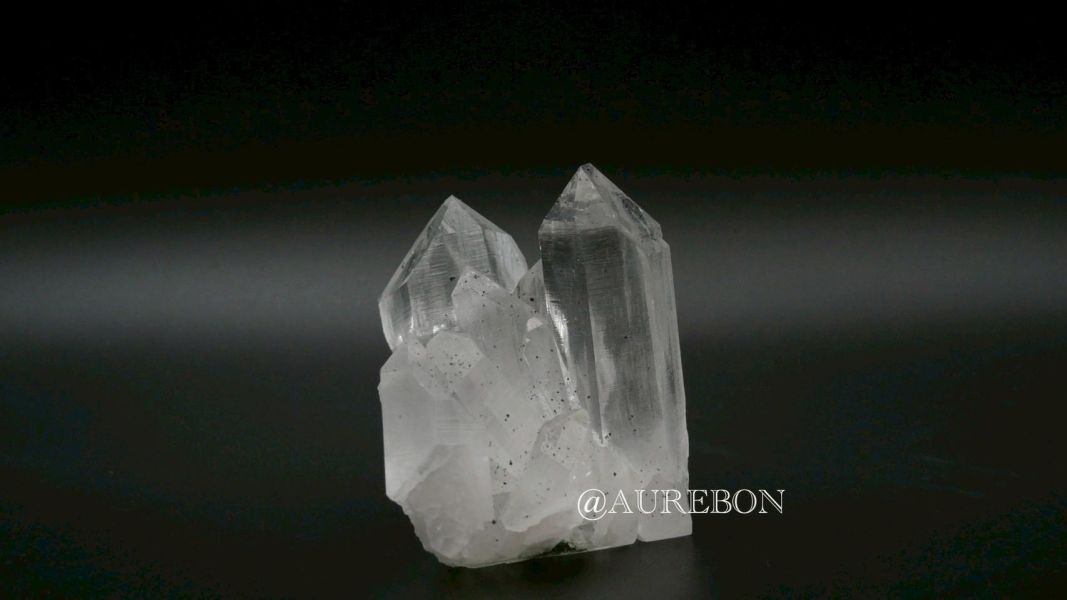 喜馬拉雅涅槃水晶系列｜靈魂淨化・深層覺醒・高頻連結能量 喜馬拉雅水晶, 涅槃水晶, Nirvana Quartz, 高頻水晶, 靈性覺醒, 深層淨化, 喜馬拉雅礦石, 稀有水晶, 芮隱水晶