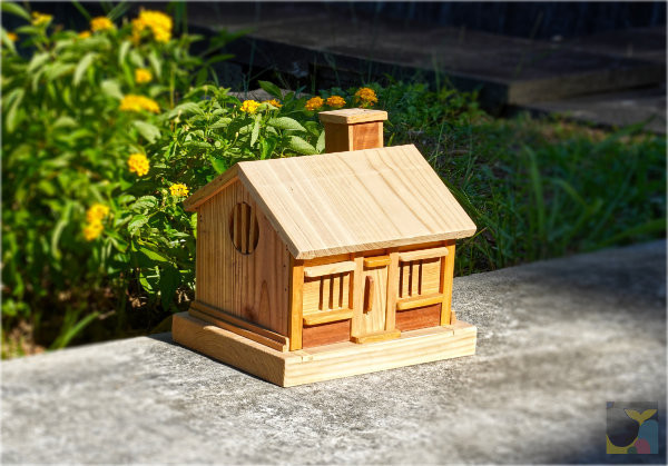 小木屋收納箱A款 存錢筒,功德箱,捐獻箱,創意收納,全手工小木屋,小木屋,木屋擺設,附鎖小木屋功德箱,全手工木製品,木頭擺設,手工木藝品,存錢箱,投幣箱,香油錢,賽錢箱,造型功德箱,造型賽錢箱,奉納箱,募款箱,創意手工木製品