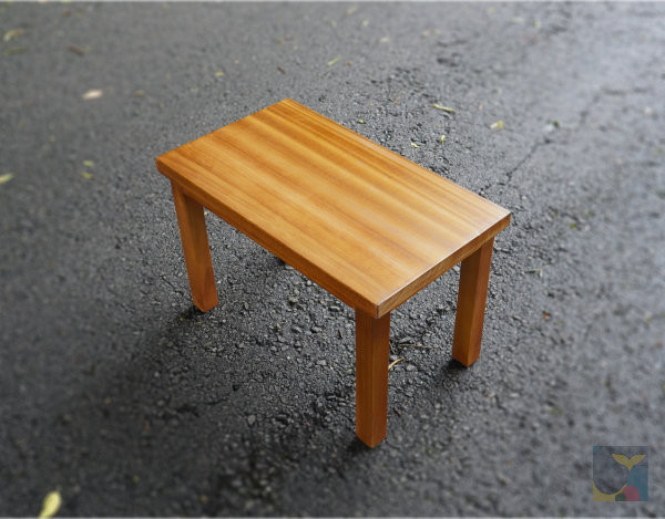 烏心石小型茶几 小茶几,原木小茶几,烏心石茶几,烏心石,小桌子,打坐桌,冥想桌,小木桌,手工桌,手工小桌子,手工木茶几,木茶几,原木茶几,原木小桌子,全手工,實木小桌,實木茶几,網紅小桌子,小書桌,木頭小桌子,木頭小書桌,手工小書桌