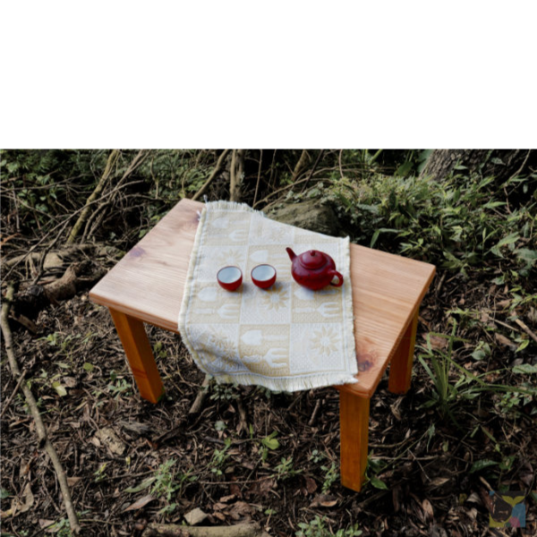 吉野杉小型茶几 小茶几,原木小茶几,小桌子,吉野杉茶几,吉野杉,打坐桌,冥想桌,小木桌,手工桌,手工小桌子,手工木茶几,木茶几,原木茶几,原木小桌子,全手工,實木小桌,實木茶几,網紅小桌子,小書桌,木頭小桌子,木頭小書桌,手工小書桌