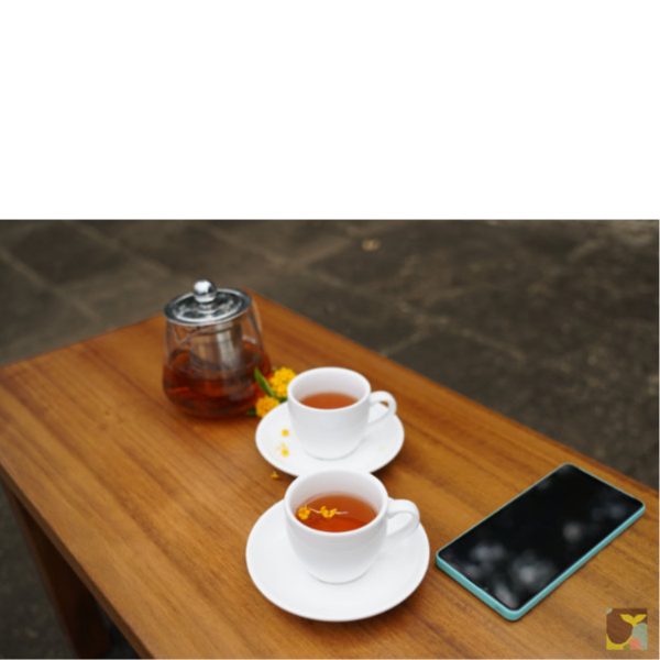 烏心石小型茶几 小茶几,原木小茶几,烏心石茶几,烏心石,小桌子,打坐桌,冥想桌,小木桌,手工桌,手工小桌子,手工木茶几,木茶几,原木茶几,原木小桌子,全手工,實木小桌,實木茶几,網紅小桌子,小書桌,木頭小桌子,木頭小書桌,手工小書桌