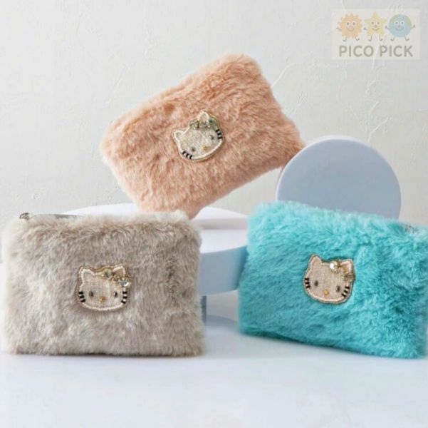 日本直送 Hello Kitty × MAYGLOBE 毛絨刺繡小物包｜化妝包｜收納包｜絨毛化妝袋 Hello Kitty x Mayglobe