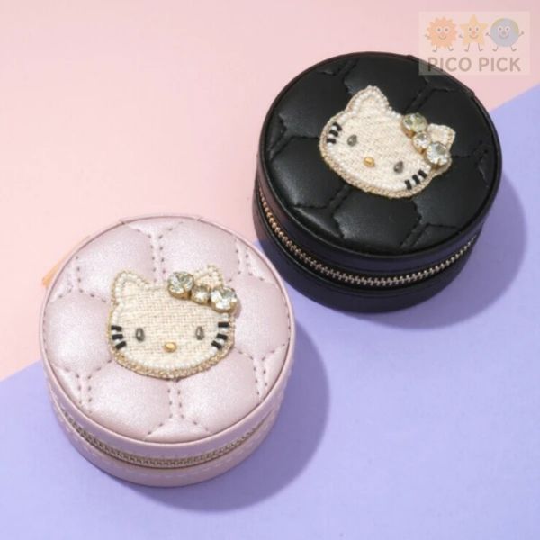 日本 Hello Kitty × MAYGLOBE 刺繡珠飾圓形收納珠寶盒 