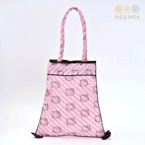 日本直送 Hello Kitty × MAYGLOBE 聯名手工印花流蘇托特包｜粉色條紋貓臉刺繡｜肩背包｜環保袋 Hello Kitty 托特包、Hello Kitty 聯名包、MAYGLOBE 包包、手工印花包、木版印花托特包、流蘇肩背包、日本直送包包、Hello Kitty 環保袋