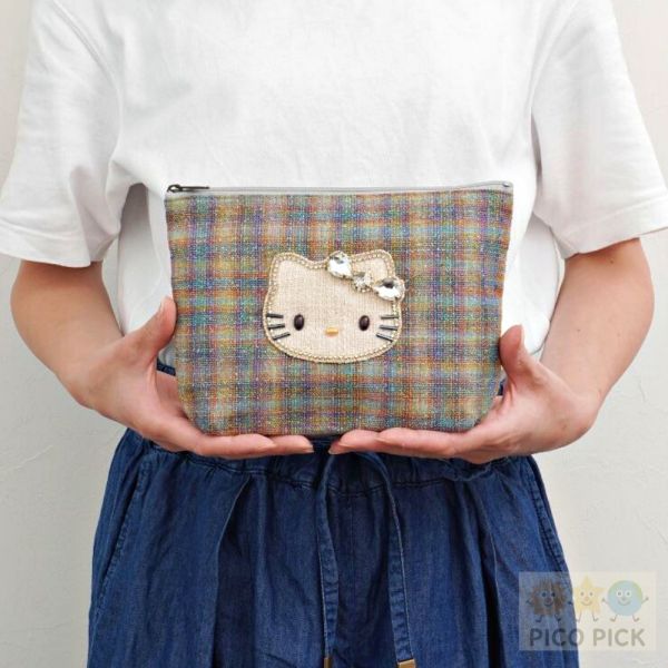 日本直送｜Hello Kitty × MAYGLOBE】手工珠繡格紋收納包（小款／大款） 