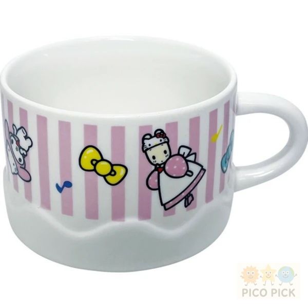 日本直送  日本正版Hello Kitty 50週年 蛋糕造型茶壺＋杯子組 