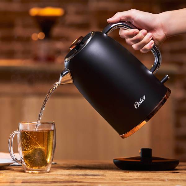 美國Oster．都會經典快煮壺 PlayByPlay,玩生活,居家,廚房,飲食,快煮,熱水,咖啡,茶,壺,美式,都會,經典,復古,時尚,省電,自動斷電,過濾,不鏽鋼