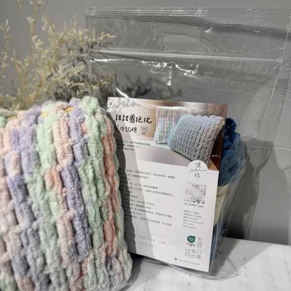 手指甜甜圈抱枕 