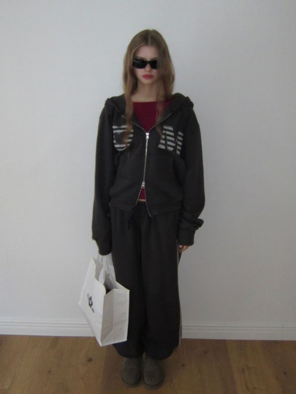 MMOM Cozy Heart 拼接連帽家居服外套｜石墨炭 