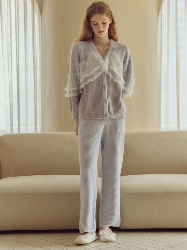 韓國 蕾絲拼接柔軟睡衣套裝 