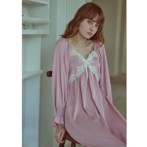 BALCONY 浪漫柔美粉色睡衣洋裝 
