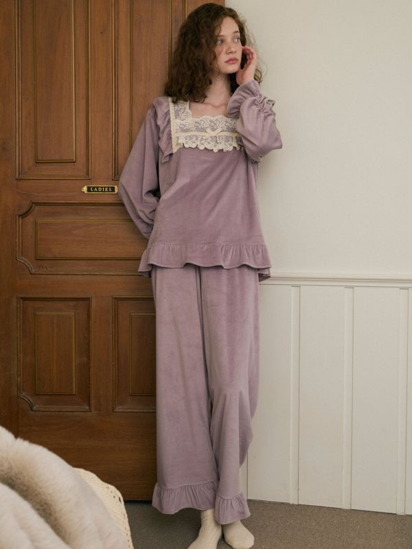 ULLALA 薰衣草紫天鵝絨睡衣套裝 