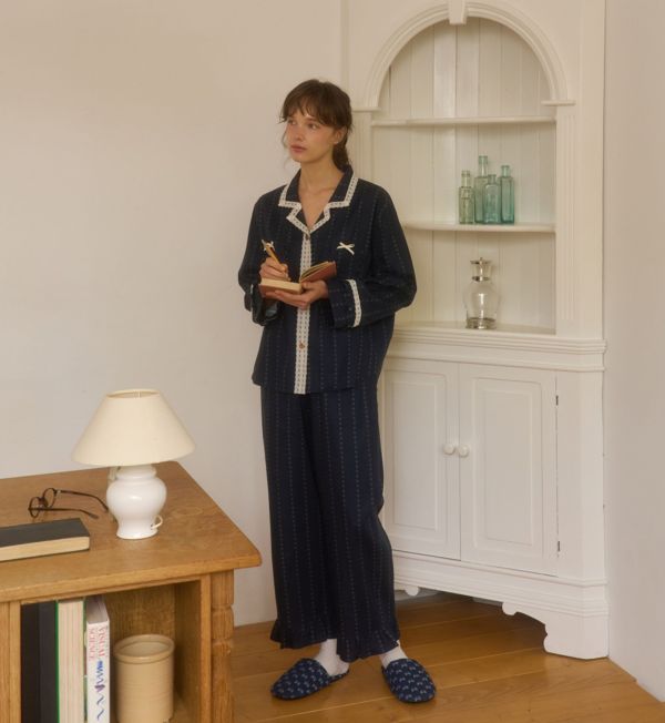 ULLALA 靛藍夜讀蕾絲睡衣套裝 