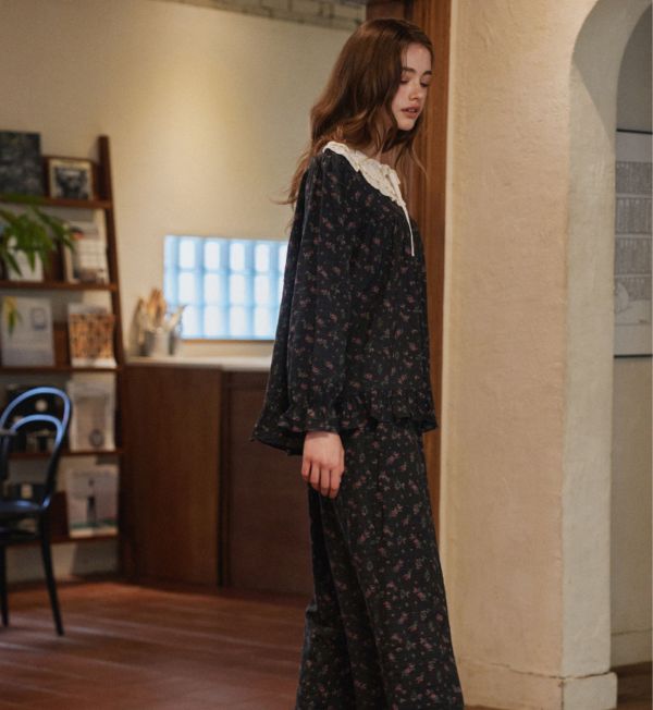 ULLALA 黑紫羅蘭睡衣套裝 