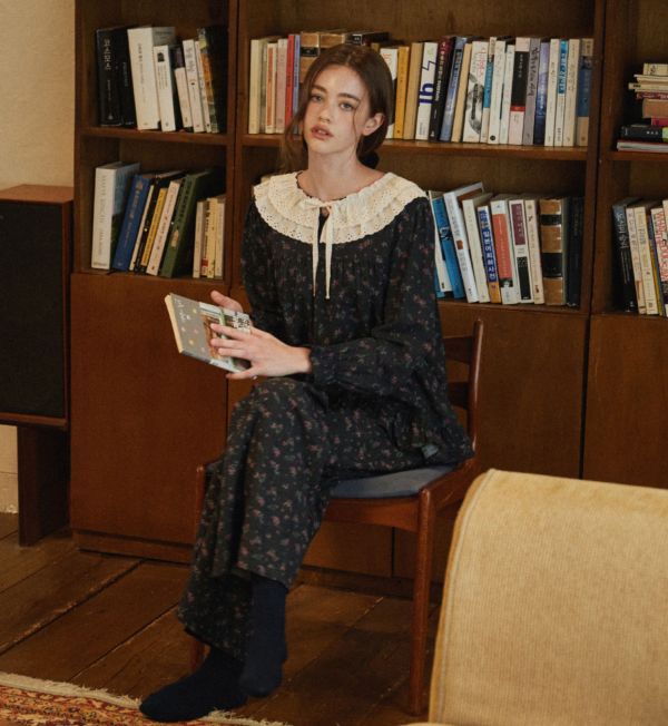 ULLALA 黑紫羅蘭睡衣套裝 