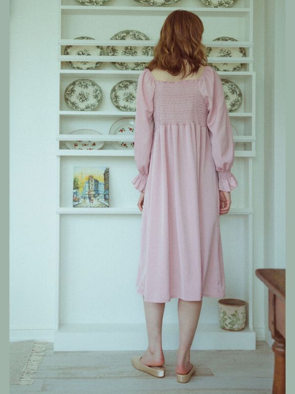 BALCONY 浪漫柔美粉色睡衣洋裝 