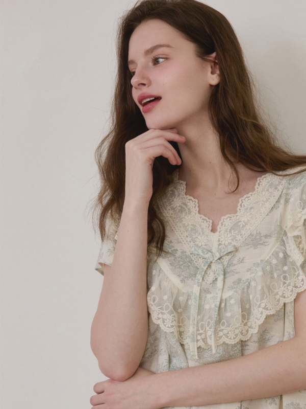 LUNALUZ 朱依紋奢華蕾絲睡衣 