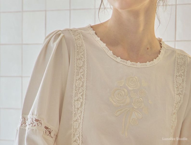 LUNALUZ 米白玫瑰刺繡睡衣套裝 