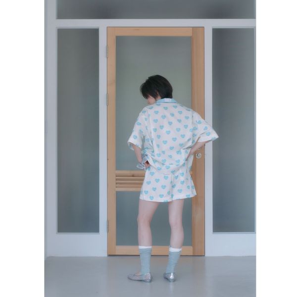 MMOM 藍色愛心印花短褲 