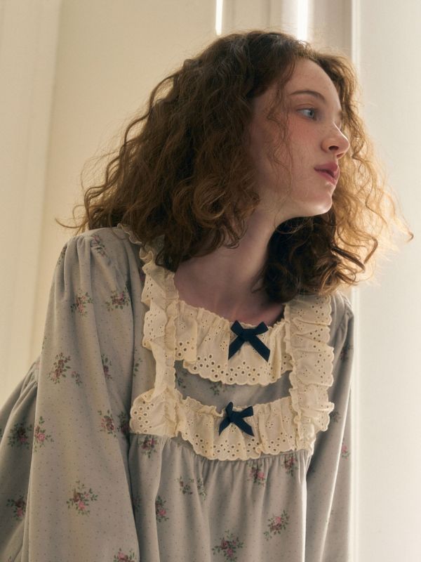 ULLALA 柔霧灰藍天鵝絨睡衣套裝 