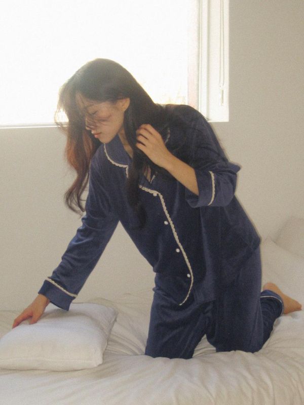 LUNALUZ 絲絨蕾絲睡衣套裝 