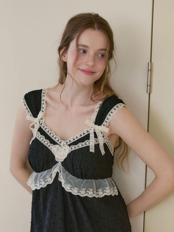 LUNALUZ 蕾絲睡衣洋裝｜Bra內襯・黑色 26S 