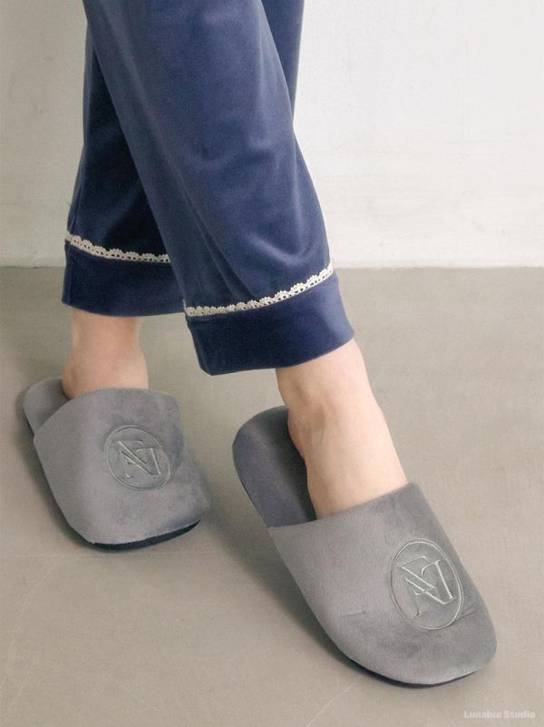 LUNALUZ 絲絨蕾絲睡衣套裝 