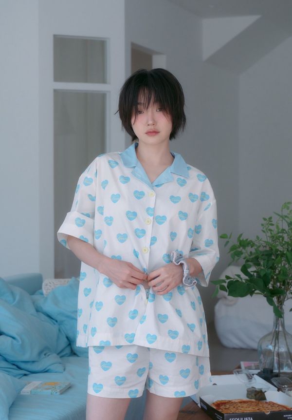 MMOM 藍色愛心印花短褲 