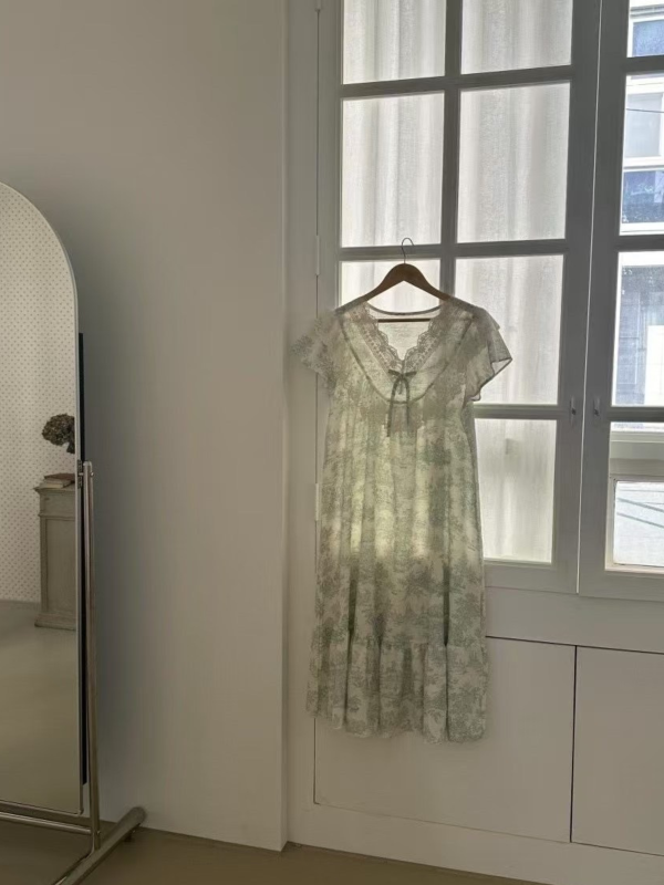 LUNALUZ 朱依紋奢華蕾絲睡衣 