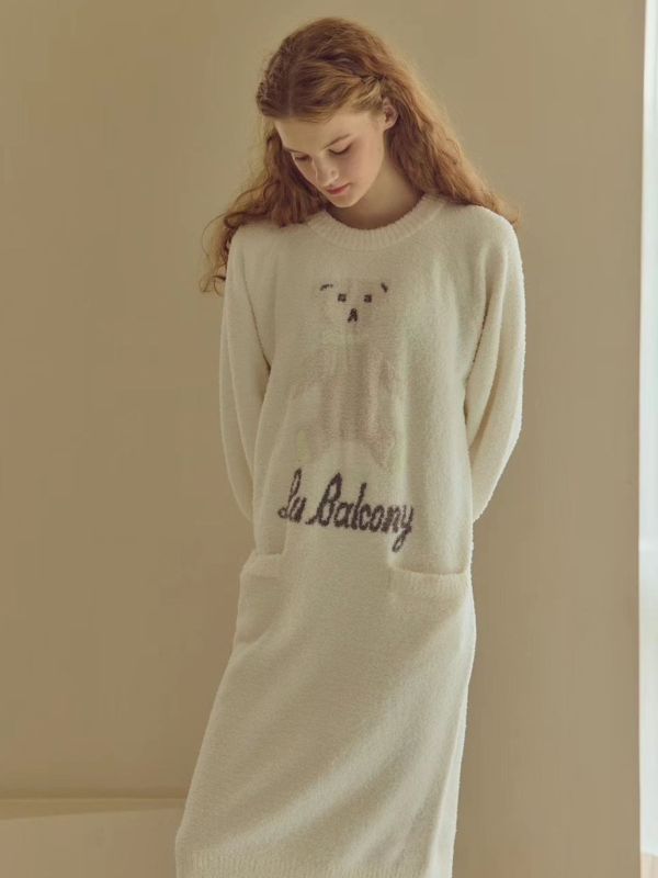 BALCONY 圍巾小熊針織睡衣洋裝 
