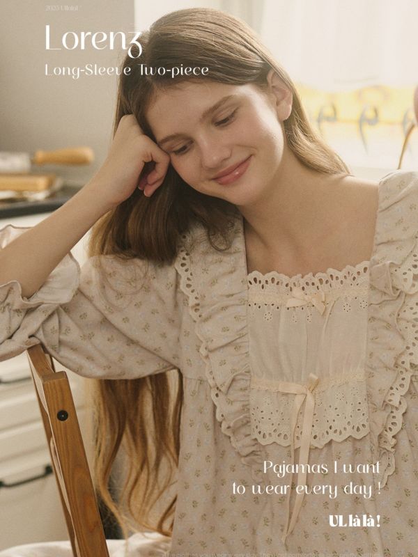 ULLALA 安靜花室睡衣套裝 