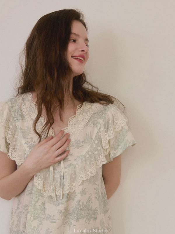 LUNALUZ 朱依紋奢華蕾絲睡衣 